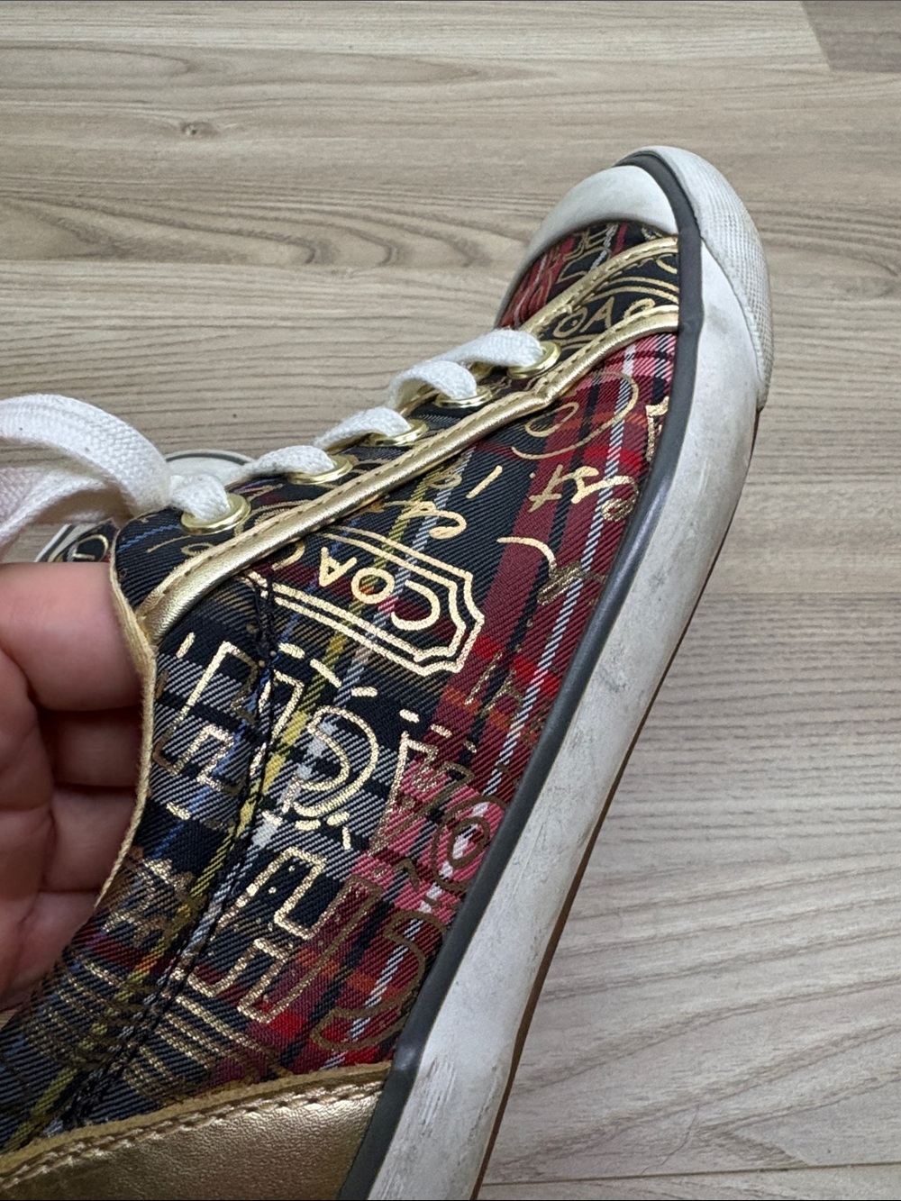 Coach ‘Barrett Tartan’ Low-Top Sneakers in Black, Red & Gold size 7 - Picture 3 of 7